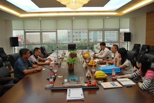 嘉定区环保局领导来我公司检查验收“绿色企业”创建