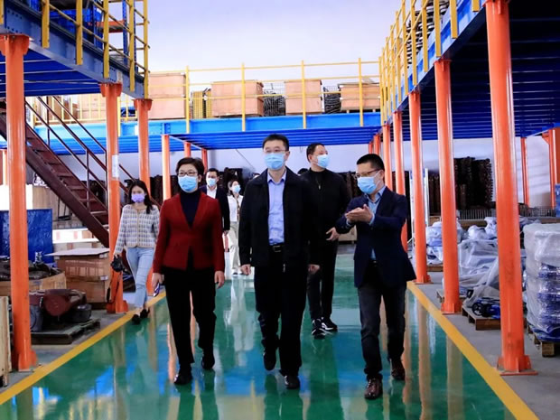 嘉定区委副书记周文杰莅临上海沪工阀门厂开展走访调研工作（图3）